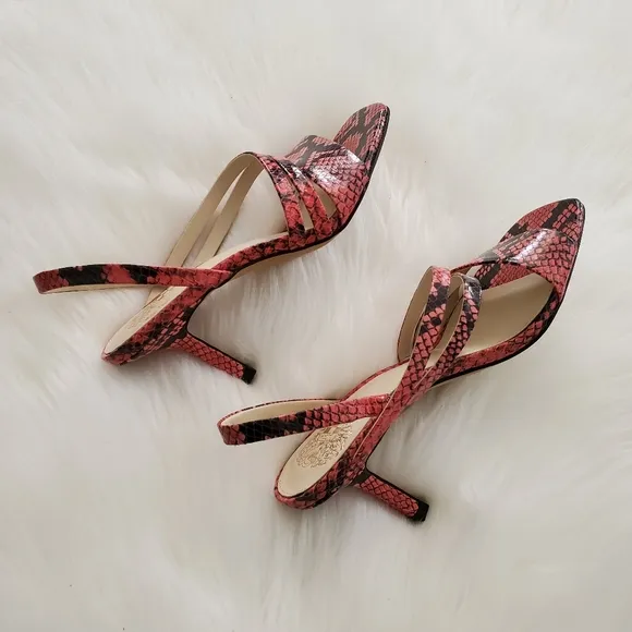 NEW Vince Camuto Snake Print Sandals Size 6M