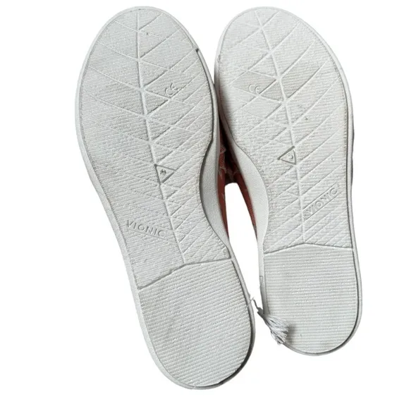 New! Vionic Beach Malibu Printed Slip-On Shoes
