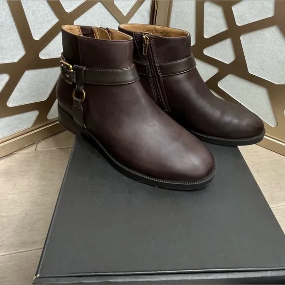 New Vionic Rhiannon Women Bootie Leather 6.5 M Orthotics Arch Support Low Heel