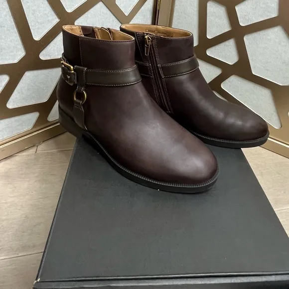 New Vionic Rhiannon Women Bootie Leather 6.5 M Orthotics Arch Support Low Heel