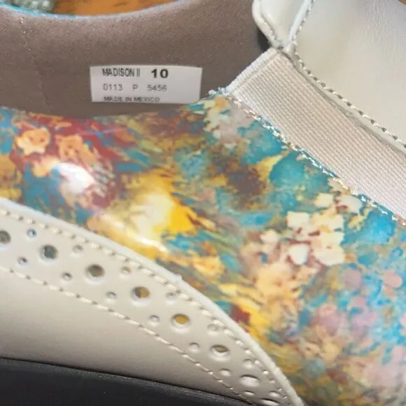 NEW WITHOUT BOX WOMEN’S SIZE 10 SANDBAGGERS MADISON II FLORAL GOLF SHOES