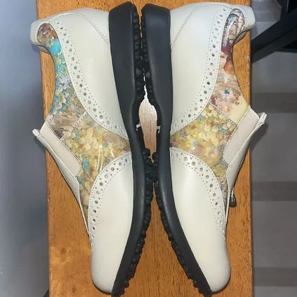 NEW WITHOUT BOX WOMEN’S SIZE 10 SANDBAGGERS MADISON II FLORAL GOLF SHOES