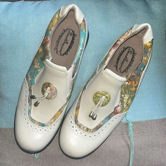 NEW WITHOUT BOX WOMEN’S SIZE 10 SANDBAGGERS MADISON II FLORAL GOLF SHOES