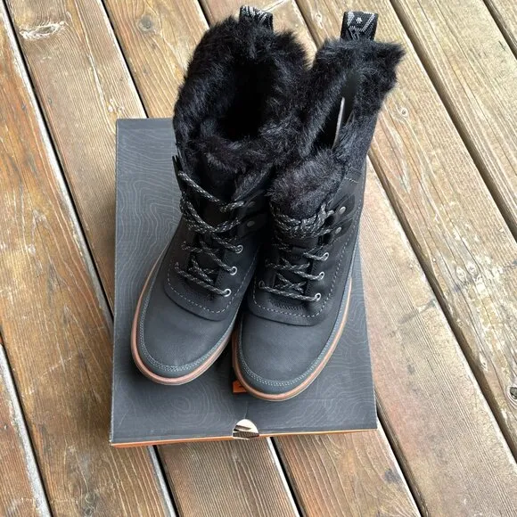 NIB Merrell Slyva Mid Lace Waterproof Black Leather Boots - Women's 11