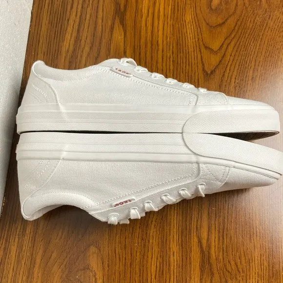 NIB‎ Taos Women's Plim Soul White Low Top Lace up Sneakers Size 11W #PLS-13644