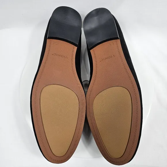 NIB Vionic Willa Slip On Flat Loafer Shoes Suede Vio-Motion Orthotic Black 11 W
