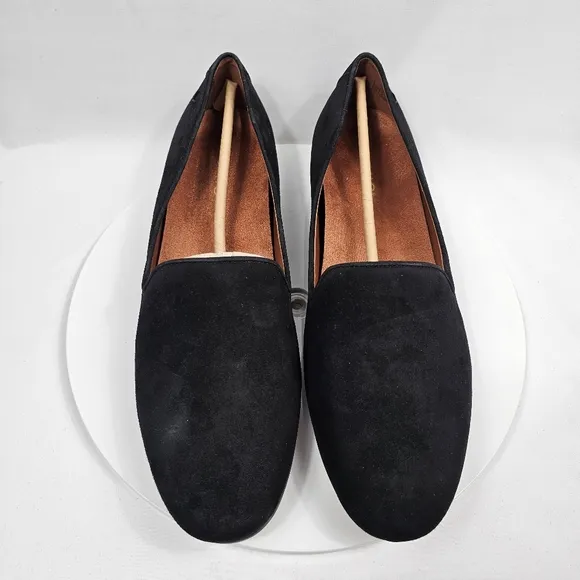 NIB Vionic Willa Slip On Flat Loafer Shoes Suede Vio-Motion Orthotic Black 11 W