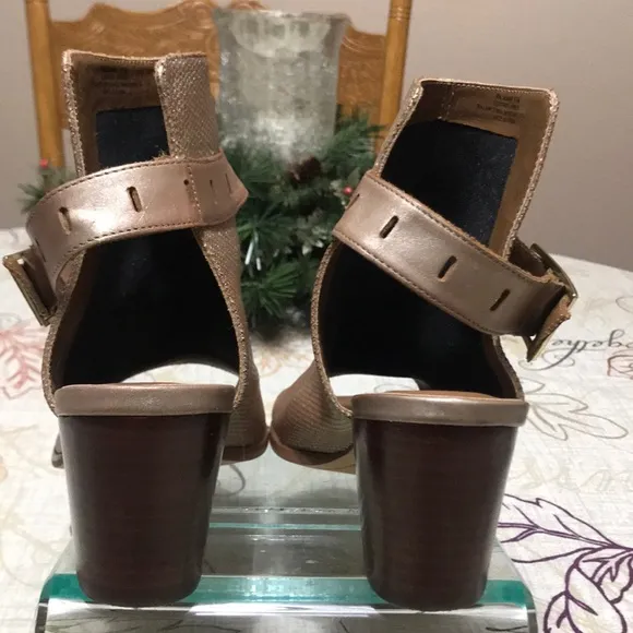 Nicole Talullah Copper Heeled Leather Sandals 11M