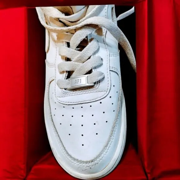 NIKE AIR FORCE 1 LOW LE YOUTH 7Y DH2920-111 LEATHER  CHRISTMAS GIFT UNISEX