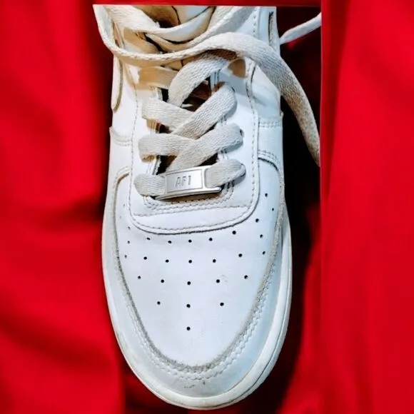 NIKE AIR FORCE 1 LOW LE YOUTH 7Y DH2920-111 LEATHER  CHRISTMAS GIFT UNISEX