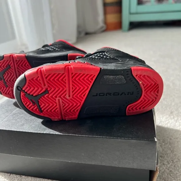 Nike Air Jordan toddler shoes in size 7C