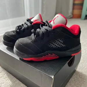 Nike Air Jordan toddler shoes in size 7C