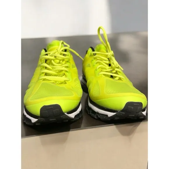 Nike Air Max 2012 Volt Neon Green Men's Size 13 Running Shoes 487982-701