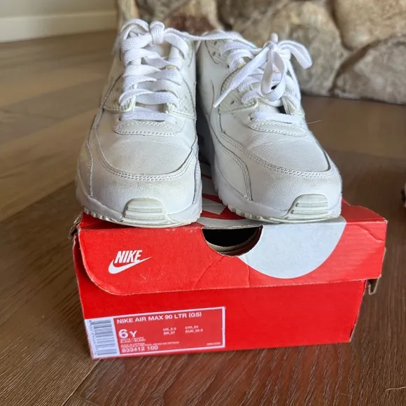 Nike Air Max 90 in White