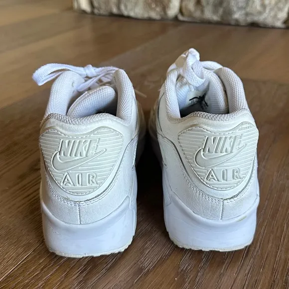 Nike Air Max 90 in White