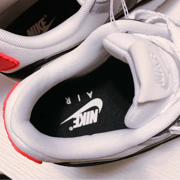 Nike Air Max 90 LV8 Platform Sneaker in Summit White Smoke Grey-Black Size 8 NEW
