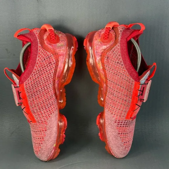 Nike Air VaporMax 2020 Flyknit 'Team Red' athletic sneaker shoes men’s size 10.5