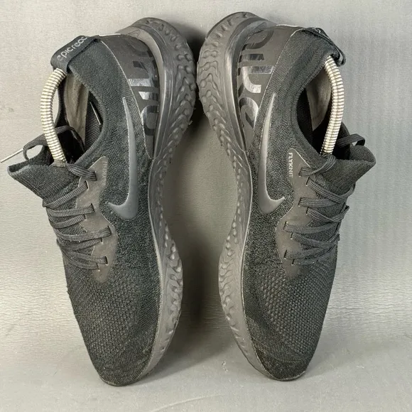 Nike Epic React Flyknit Triple Black athletic sneaker shoes men’s size 11
