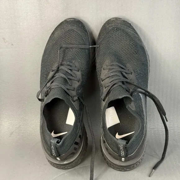 Nike Epic React Flyknit Triple Black athletic sneaker shoes men’s size 11
