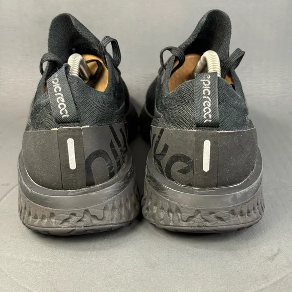 Nike Epic React Flyknit Triple Black athletic sneaker shoes men’s size 11