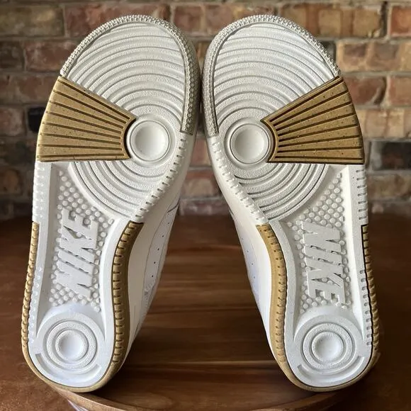 Nike Gamma Force White Phantom Light Bone Leather Sneaker Shoes Size 8.5