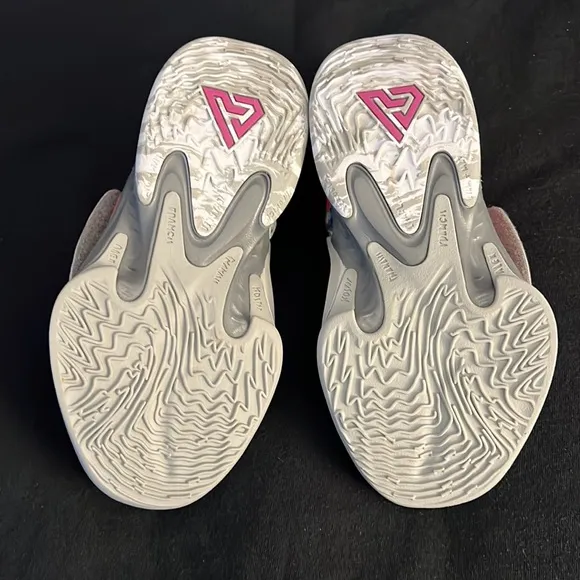 Nike kids shoes