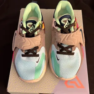 Nike kids shoes
