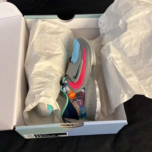 Nike kids shoes
