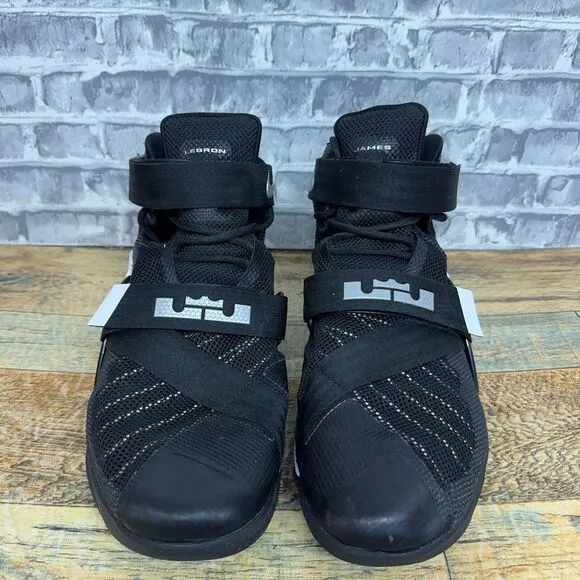 Nike LeBron Soldier 9 Black White Basketball‎ Shoes 749498-001 Mens Size 12
