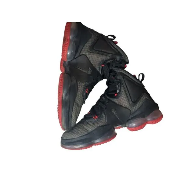 Nike LeBron XIX 19 Black Red CZ0203-001 Men’s Size 6