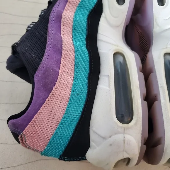 Nike Mens Air Max 95 Have A Nike Day Multicolor Shoes Sneakers BQ9131-001 Sz 8.5