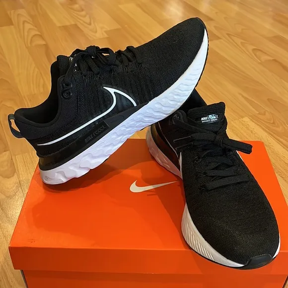 Nike Men's React Infinity Run Flyknit 2 Running Shoes Black