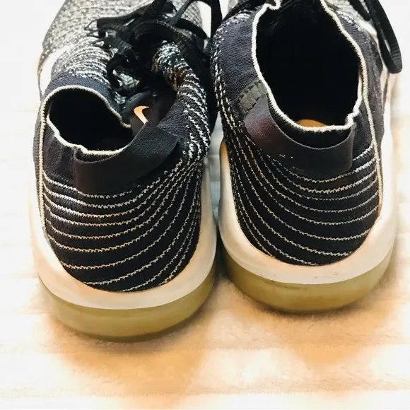 Nike Women Air Zoom Fearless Flyknit 2 Black White Sneaker Tennis Shoes Size 6.5