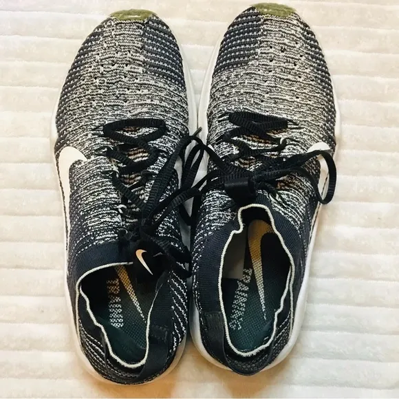 Nike Women Air Zoom Fearless Flyknit 2 Black White Sneaker Tennis Shoes Size 6.5