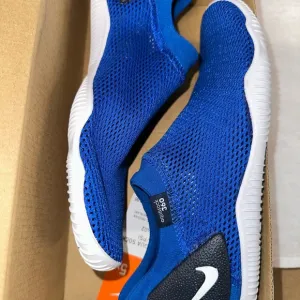 Nike youth AQUA SOCKS Blue Slip-On Shoes