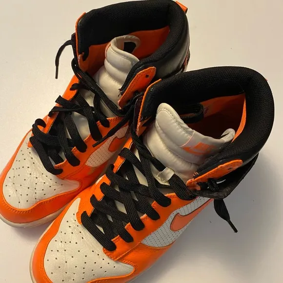 Nike Zoom Dunks (2009 Edition) Size: 10 1/2 W: 12