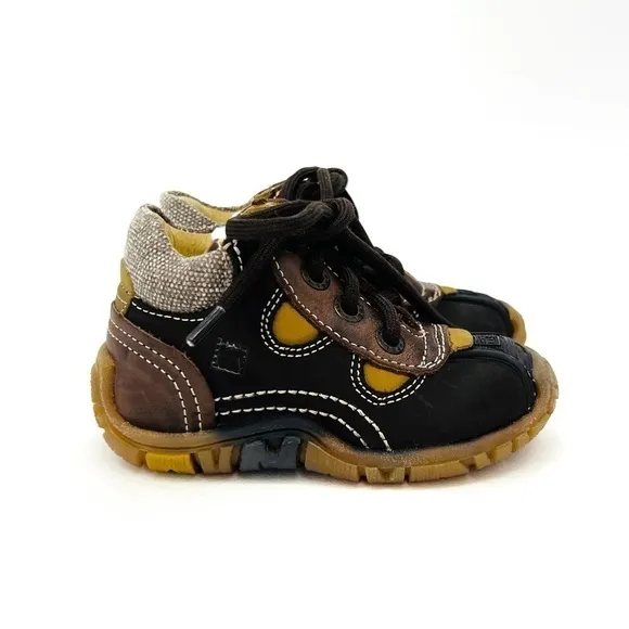 Noel Brown Leather Ankle Boots Euro Size 19 = US 4 w/Front Back Bumpers Boys New