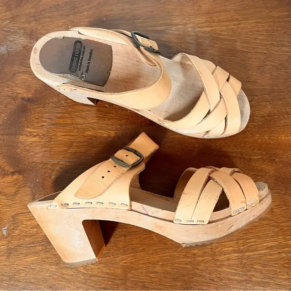 Nordic Fusion peep toe sandals