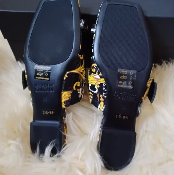 NWB, Versace Jeans Couture Black &amp; Yellow Millie Sandals