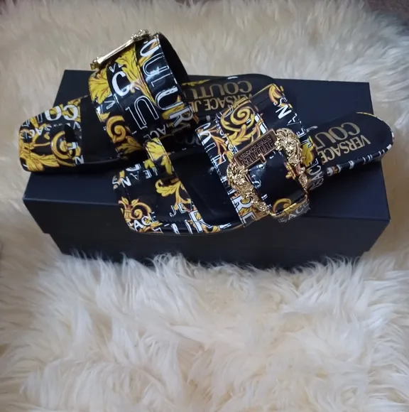 NWB, Versace Jeans Couture Black &amp; Yellow Millie Sandals