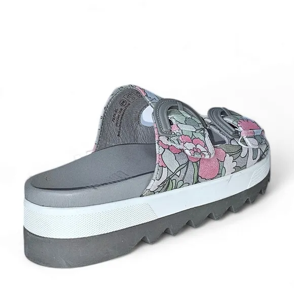 NWOB Cougar Pepa Floral Leather Dual-Buckle Slide Sandals