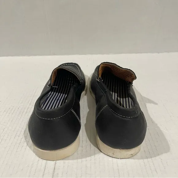 NWOB Men’s Black Loafers Slip On Shoes Set Of 2 Size 9 US NEW!