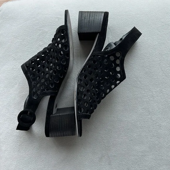 NWOB Paul Green Rae Perforated Block-Heel Sandals Size 4 1/2 UK / 7 US