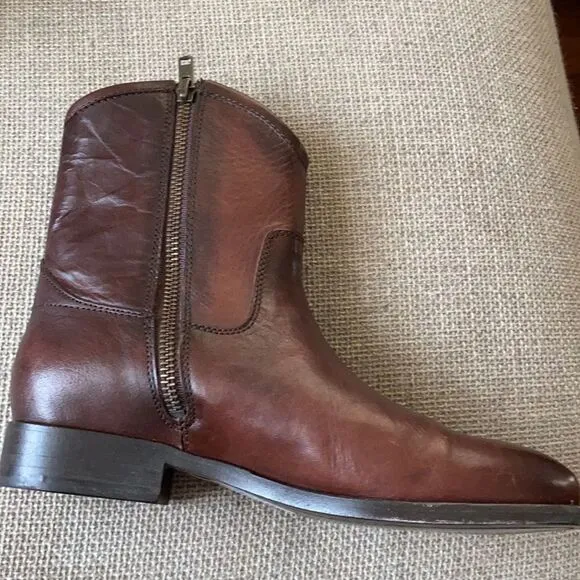NWOB Frye Melissa Button Short Boots Size 5.5