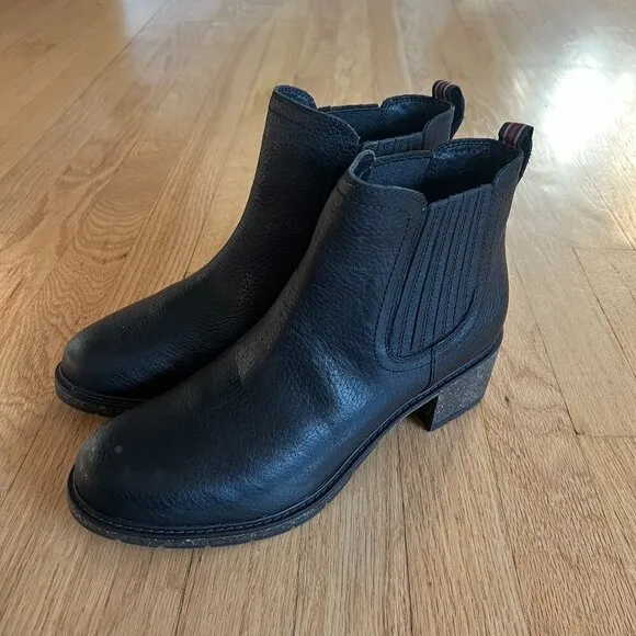 NWOT Aetrex Willow Leather Heeled Arch Support Chelsea Boots Women's Size 10