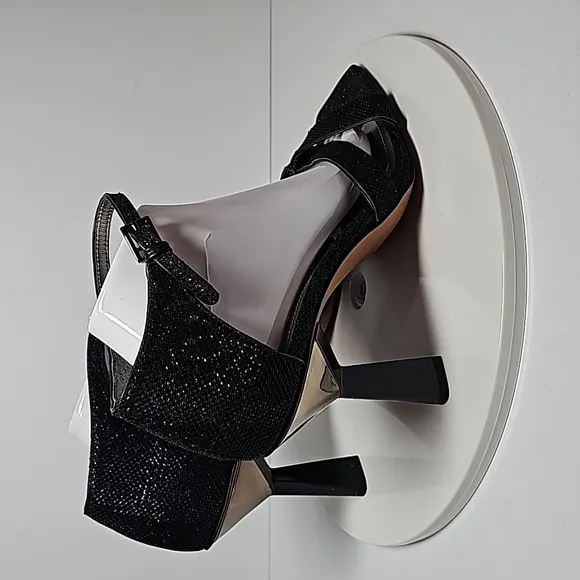 NWOT Franco Sarto Rania 2 Stilleto Heel Dress Sandal Ankle Strap Fabric Black 11