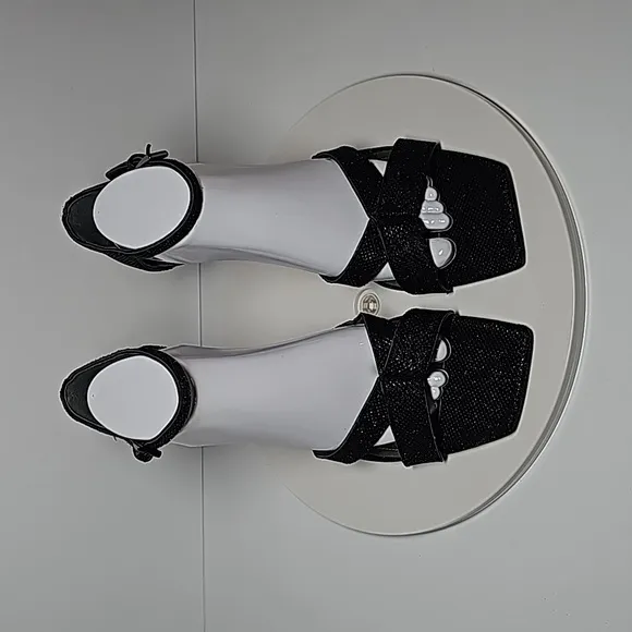 NWOT Franco Sarto Rania 2 Stilleto Heel Dress Sandal Ankle Strap Fabric Black 11
