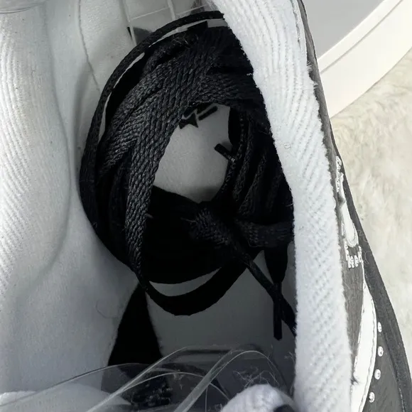NWOT • RARE |•PLAYBOY🐰•| Black White Bunny Ear Logo Sneakers Women's Size 9