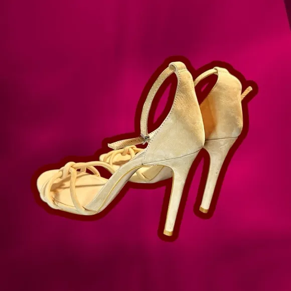 NWOT SCHUTZ ‘Khemira’ Ankle Strap Heeled Sandals in “Honey Beige” Nubuck Size 10