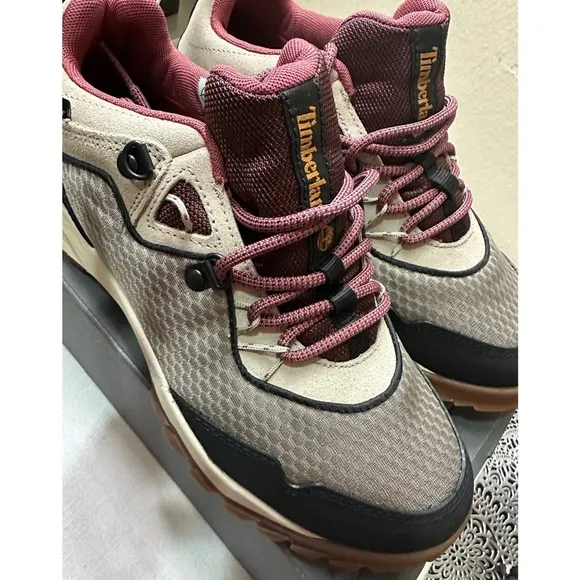 NWOT Timberland Women's Multi-Color Hiking Shoes